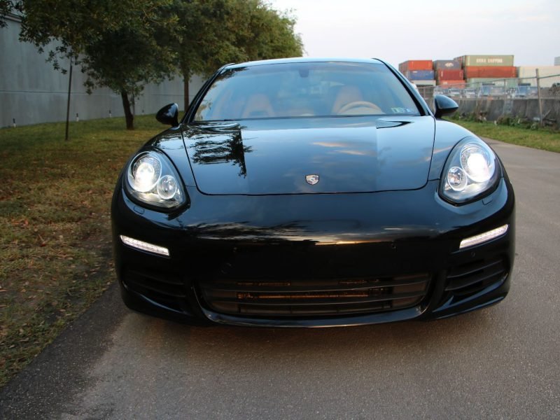 2016 PORSCHE PANAMERA